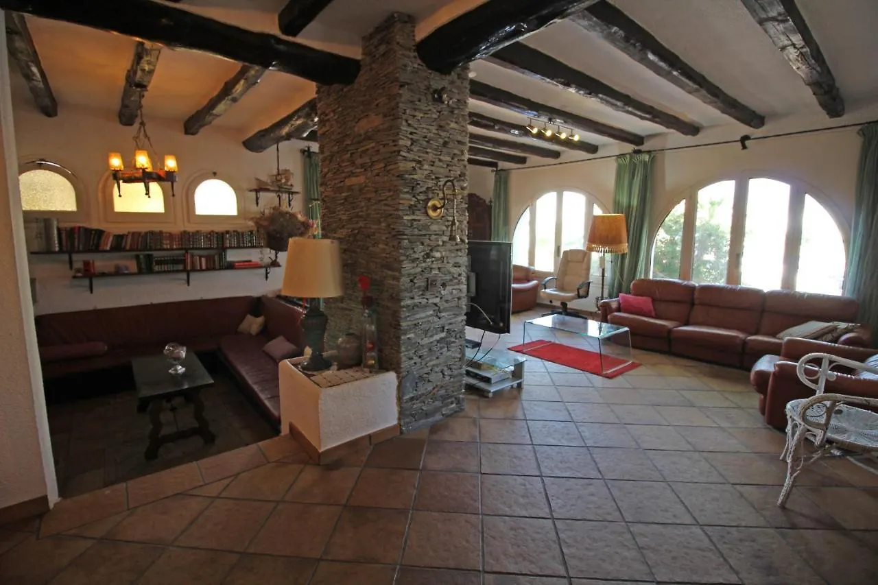 Apart-Rent Villa Requesens 0003 Empuriabrava